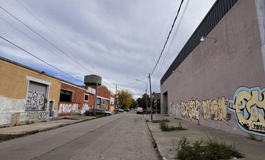 Galpón de 2100 M2 excelente ubicación