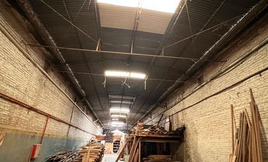 Galpón de 2100 M2 excelente ubicación