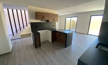 Casa nueva en venta en el fracc lomas mediterraneo