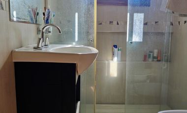 Casa moderna en Barrio San Carlos, 5 ambientes más estudio, terraza y gran parque