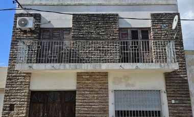 PH en venta - 2 Dormitorios 2 Baños - Berisso