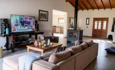 Casa en venta - 4 Dormitorios 3 Baños - Chapadmalal