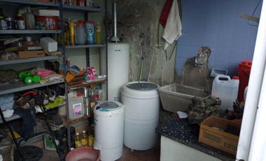 Casa en venta - 4 Dormitorios 2 Baños - Villa Elvira