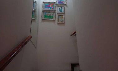 Casa en venta - 4 Dormitorios 2 Baños - Villa Elvira