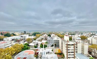 Constitucion y Quirno Costa - Piso alto luminoso con coch y baul - San Fernando