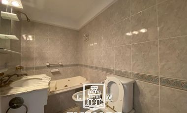 Constitucion y Quirno Costa - Piso alto luminoso con coch y baul - San Fernando