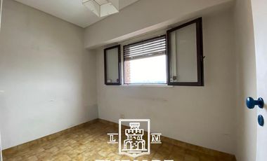 Constitucion y Quirno Costa - Piso alto luminoso con coch y baul - San Fernando