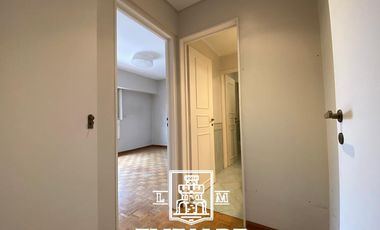 Constitucion y Quirno Costa - Piso alto luminoso con coch y baul - San Fernando