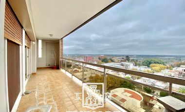 Constitucion y Quirno Costa - Piso alto luminoso con coch y baul - San Fernando