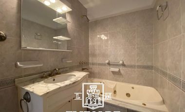 Constitucion y Quirno Costa - Piso alto luminoso con coch y baul - San Fernando