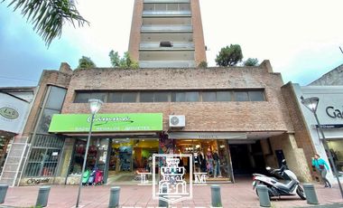 Constitucion y Quirno Costa - Piso alto luminoso con coch y baul - San Fernando