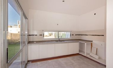 Venta Duplex a estrenar - Barrio Tierra Nueva - Fisherton