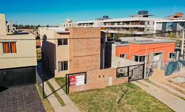 Venta Duplex a estrenar - Barrio Tierra Nueva - Fisherton