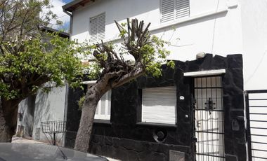 Casa en venta - 4 Dormitorios 2 Baños - Mar del Plata