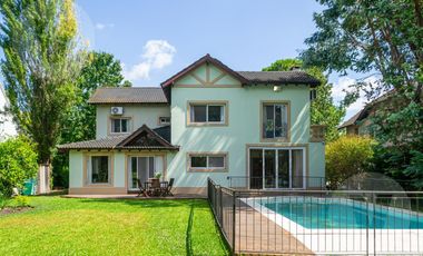 Casa en venta - Barrio Saint Thomas Sur, Canning