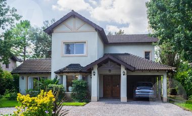 Casa en venta - Barrio Saint Thomas Sur, Canning