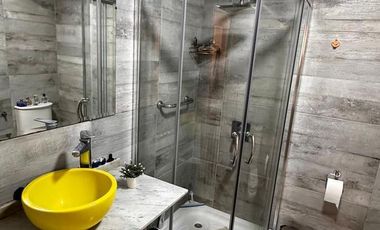 Casa de 5 ambientes en venta en Luis Guillon