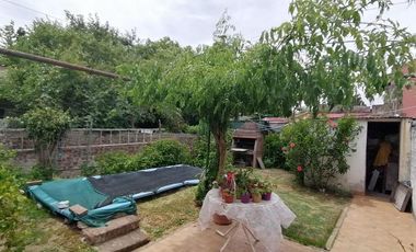 Chalet de tres ambientes y dependencias muy bien ubicado