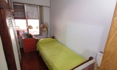 Chalet de tres ambientes y dependencias muy bien ubicado