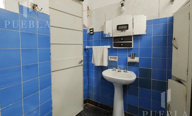 VENTA DE PH AL FONDO CON GRAN PARQUE DE 233M A RECICLAR. TURDERA-LOMAS DE ZAMORA.