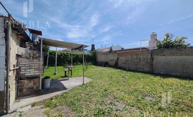 VENTA DE PH AL FONDO CON GRAN PARQUE DE 233M A RECICLAR. TURDERA-LOMAS DE ZAMORA.