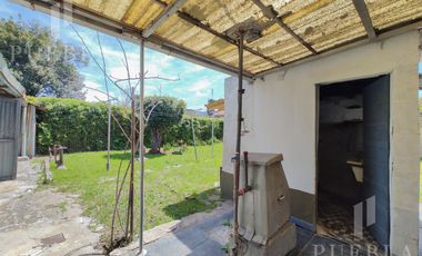 VENTA DE PH AL FONDO CON GRAN PARQUE DE 233M A RECICLAR. TURDERA-LOMAS DE ZAMORA.