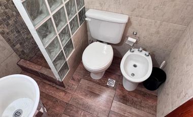 VENTA DUPLEX COSTA AZUL PARRILLA PATIO AMPLIO SIN EXPENSAS