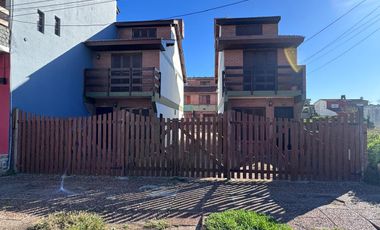 VENTA DUPLEX COSTA AZUL PARRILLA PATIO AMPLIO SIN EXPENSAS