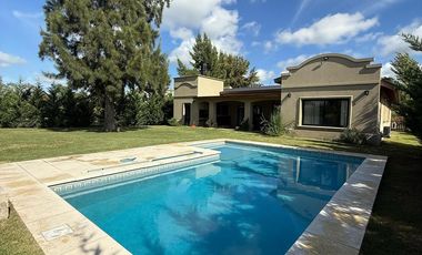 Casa en venta en Campo Daromy | una sola planta