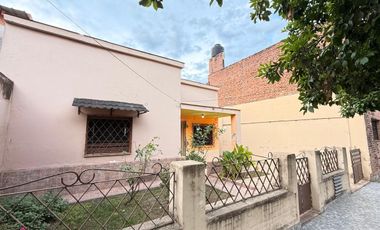 Casa de 3 dormitorios a restaurar en VENTA, Crisóstomo Álvarez al 2500, SMT