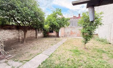 Casa de 3 dormitorios a restaurar en VENTA, Crisóstomo Álvarez al 2500, SMT