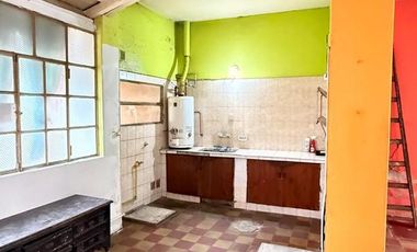 Casa de 3 dormitorios a restaurar en VENTA, Crisóstomo Álvarez al 2500, SMT