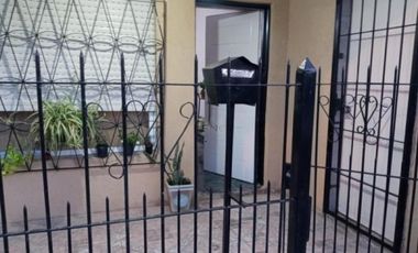 Casa en venta - 2 Dormitorios 1 Baño - Merlo