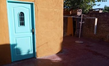 Casa en venta - 2 Dormitorios 1 Baño - Merlo