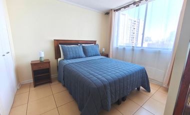 Departamento en arriendo c/ estacionamiento en Centro Histórico de Santiago