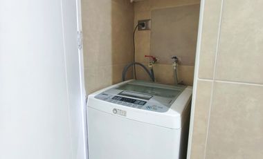 Departamento en arriendo c/ estacionamiento en Centro Histórico de Santiago