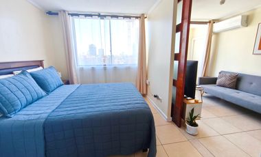 Departamento en arriendo c/ estacionamiento en Centro Histórico de Santiago