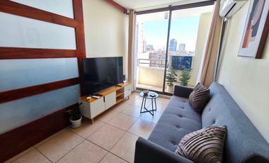 Departamento en arriendo c/ estacionamiento en Centro Histórico de Santiago