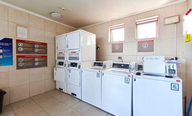 Departamento en arriendo c/ estacionamiento en Centro Histórico de Santiago