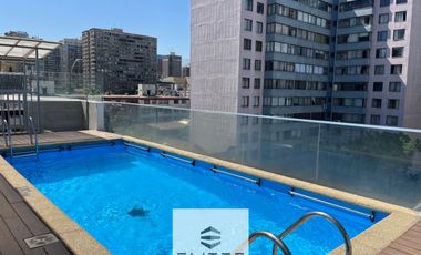 Departamento en venta c/ estacionamiento en Centro Histórico de Santiago