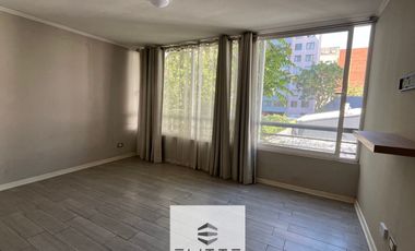 Departamento en venta c/ estacionamiento en Centro Histórico de Santiago