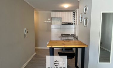 Departamento en venta c/ estacionamiento en Centro Histórico de Santiago