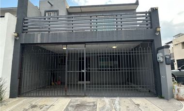 CASA EN RENTA CUMBRES ELITE SECTOR VILLAS