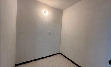 CASA EN RENTA CUMBRES ELITE SECTOR VILLAS