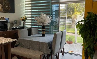 Renta Casa 3 Recámaras en Tesistán Country Residencial con Alberca y Excelente Ubicación