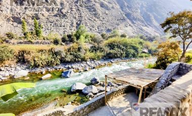 VENTA DE HOTEL EN LUNAHUANÁ CON PISCINA Y ACCESO AL RIO CAÑETE, LIMA, PERÚ