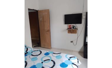 CASA CON APARTAMENTO EN VENTA EN LOS ROBLES MONTERA