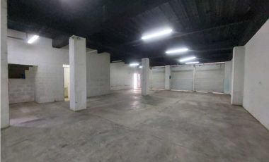 Vendo bodega en Mocari + 2 apartamentos
