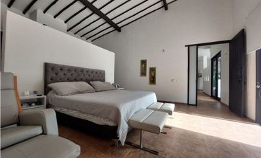 Casa campestre en venta en conjunto cerrado en Montería