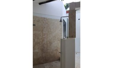 Casa campestre en venta en conjunto cerrado en Montería